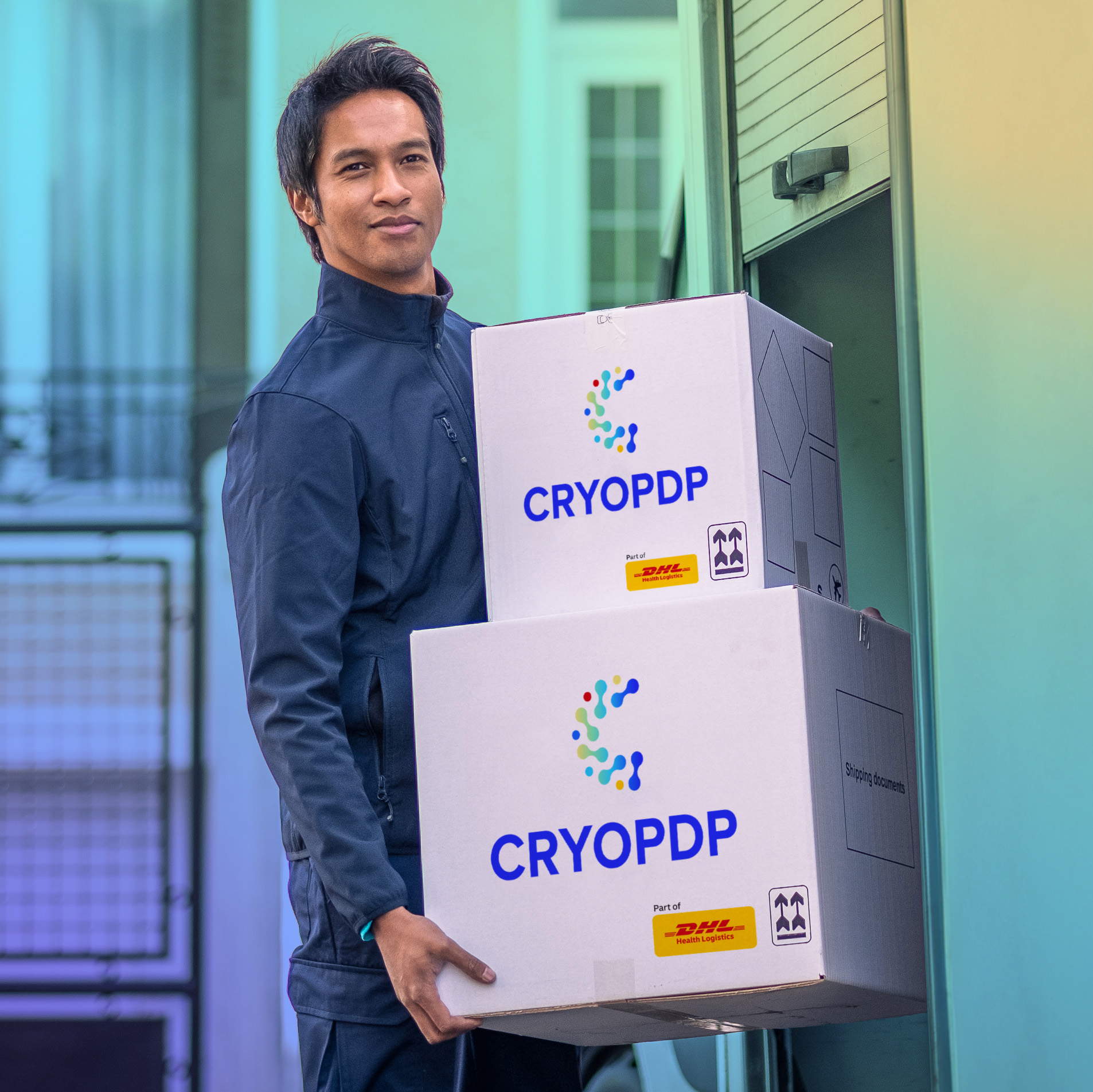 CRYOPDP courier delivering temperature-controlled shipments for life sciences